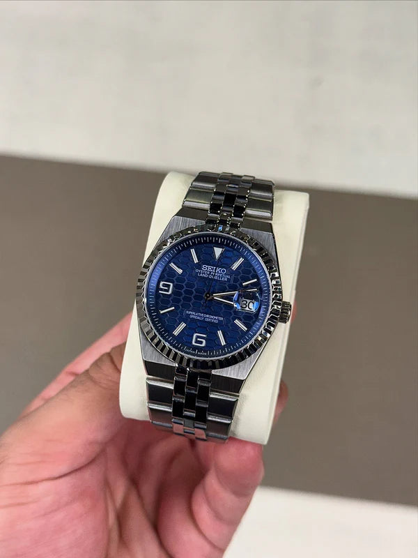 Deep Blue Scale Dial
