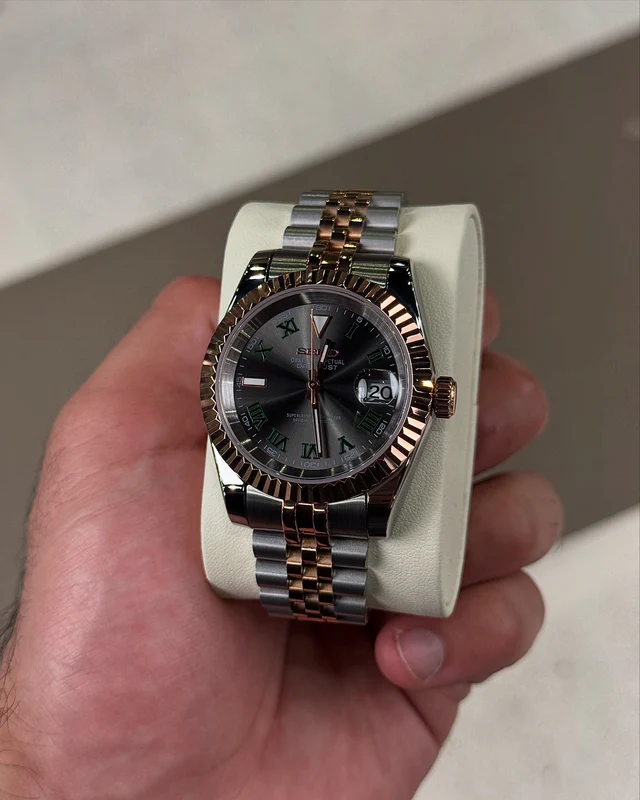 Royal Dusk Roman Dial