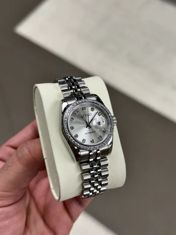 Diamond Glazé Dial