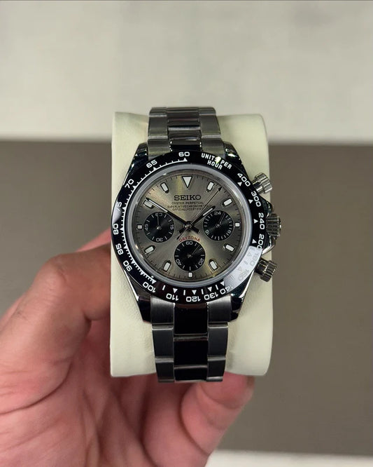 Satin Grey Racer Dial